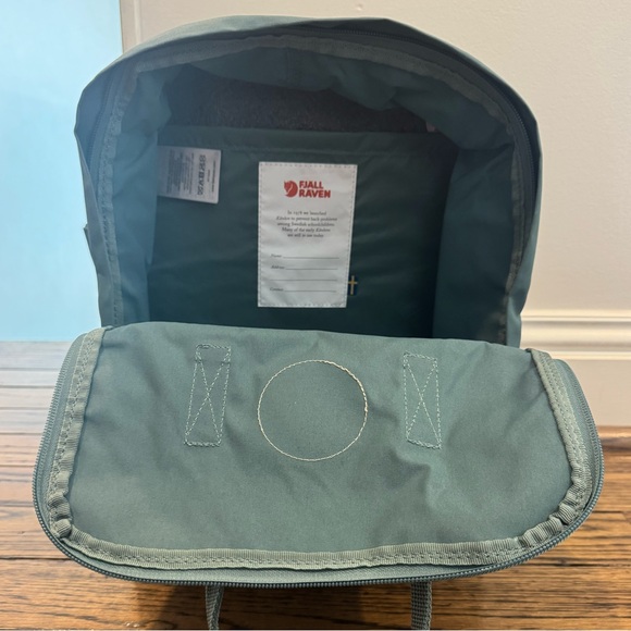 Kånken Mini Backpack Frost Green - Picture 5 of 12